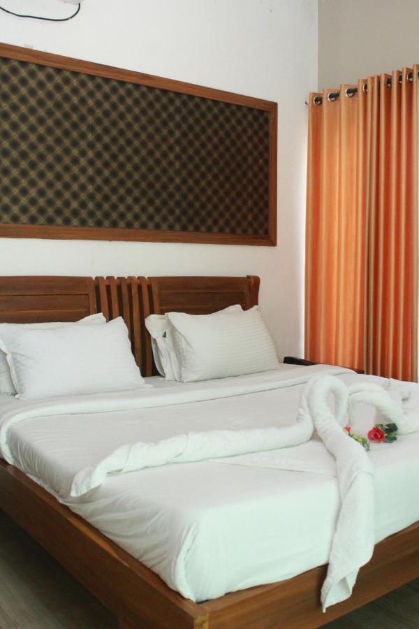 Lake N River Resort Munroe Island Mundrothuruth Extérieur photo